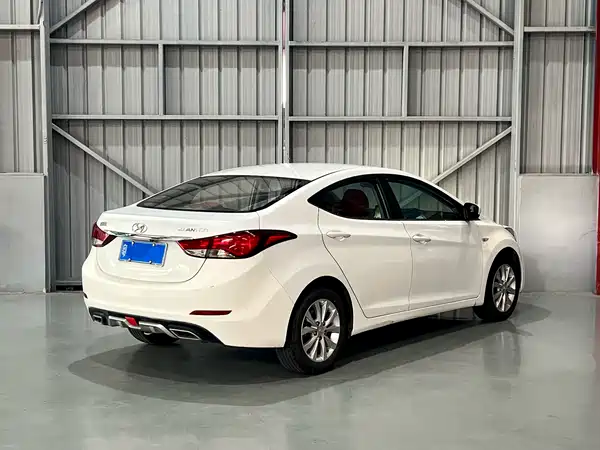 Hyundai Elantra Langdong 2016