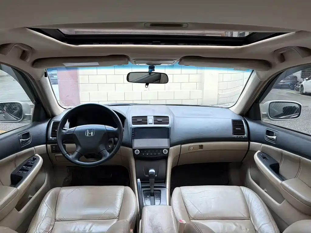 Honda Accord 2007 — фото 10