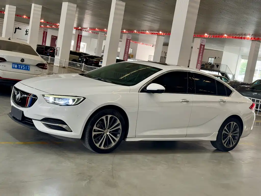 Buick Regal 2017 — фото 1