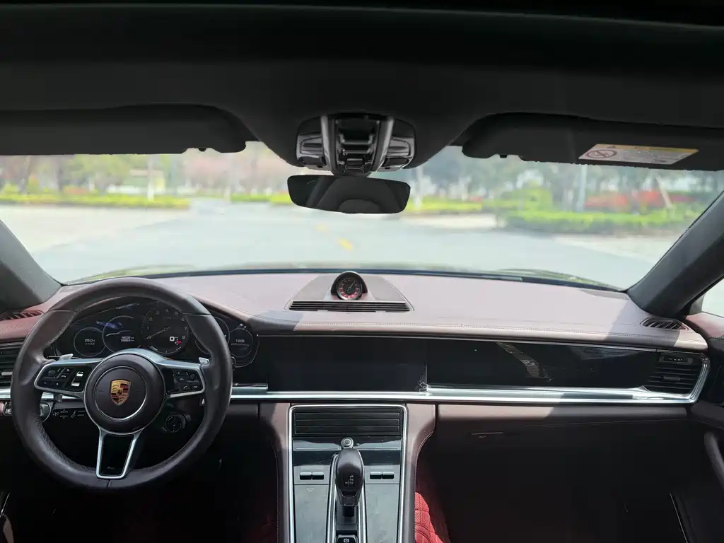 Porsche Panamera Hybrid 2018 — фото 7