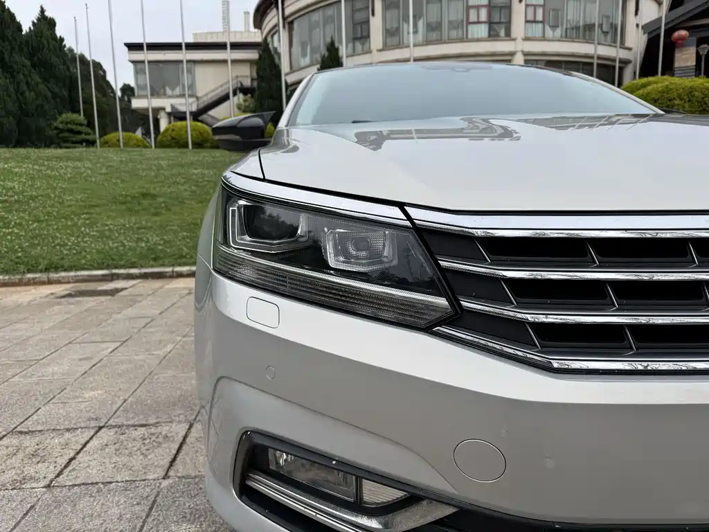 Volkswagen Passat 2016 — фото 4