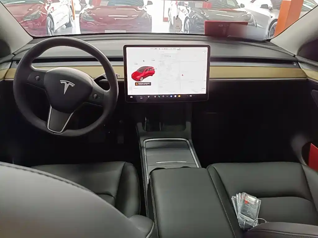 Tesla Model Y 2021 — фото 10