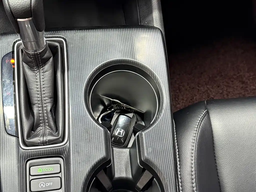 Honda Civic 2023 — фото 19