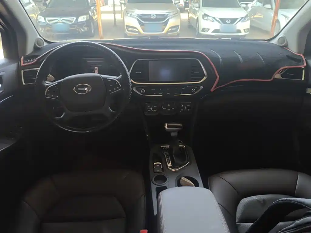 GAC Motor Trumpchi GS4 2018 — фото 10