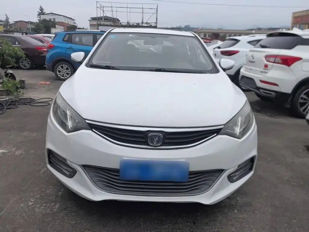 Changan Eado XT 2016 — фото 3