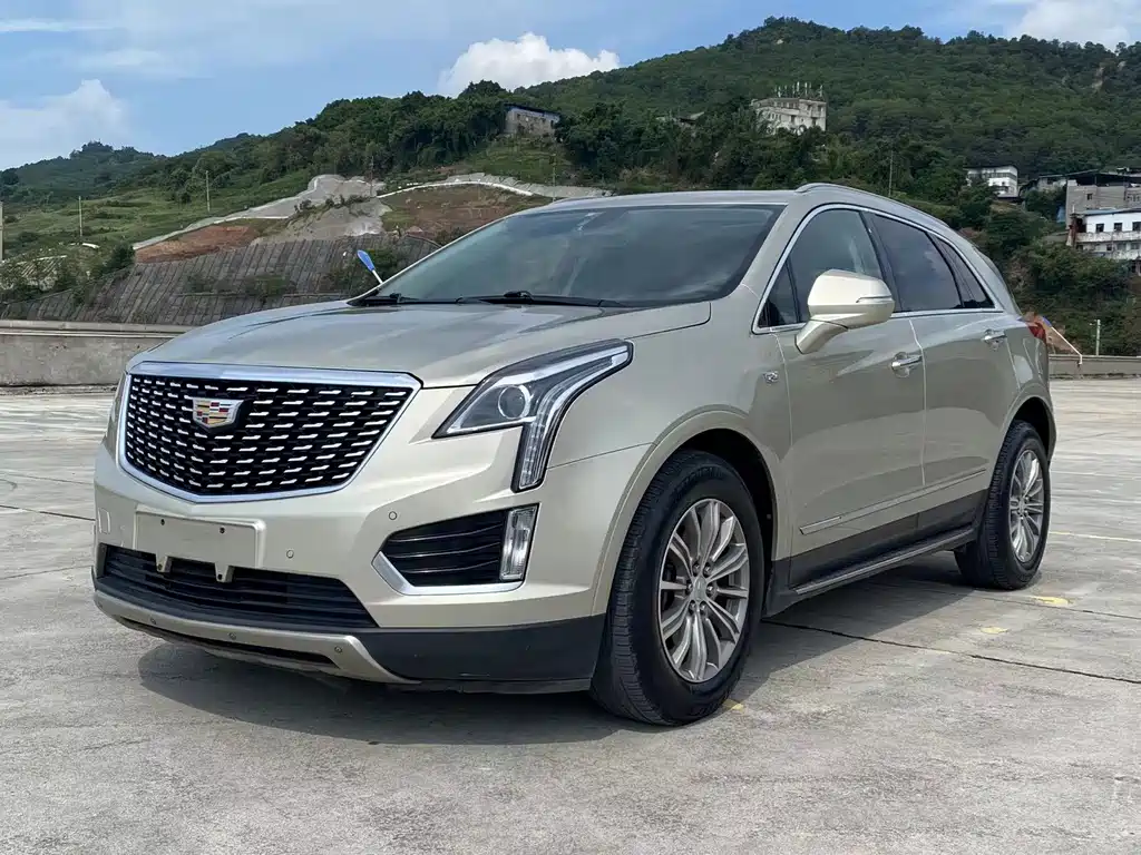 Cadillac XT5 2017 — фото 1