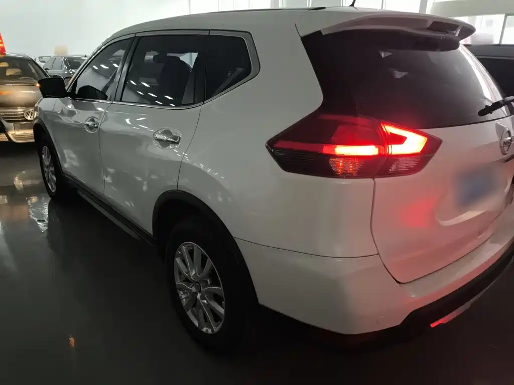 Nissan X-Trail 2018 — фото 23