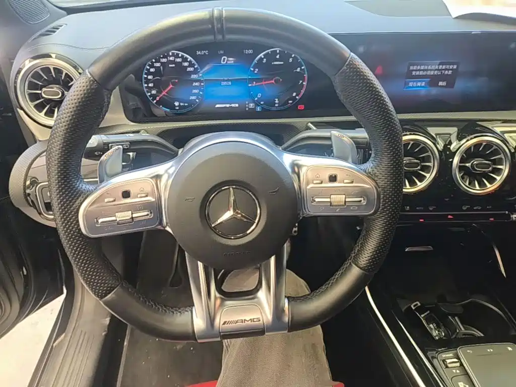 Mercedes-Benz A-Class AMG 2022 — фото 11
