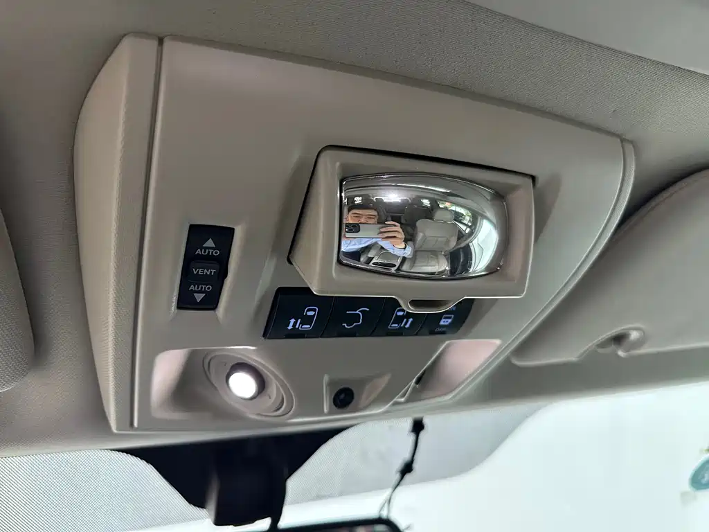 Chrysler Grand Voyager 2014 — фото 15