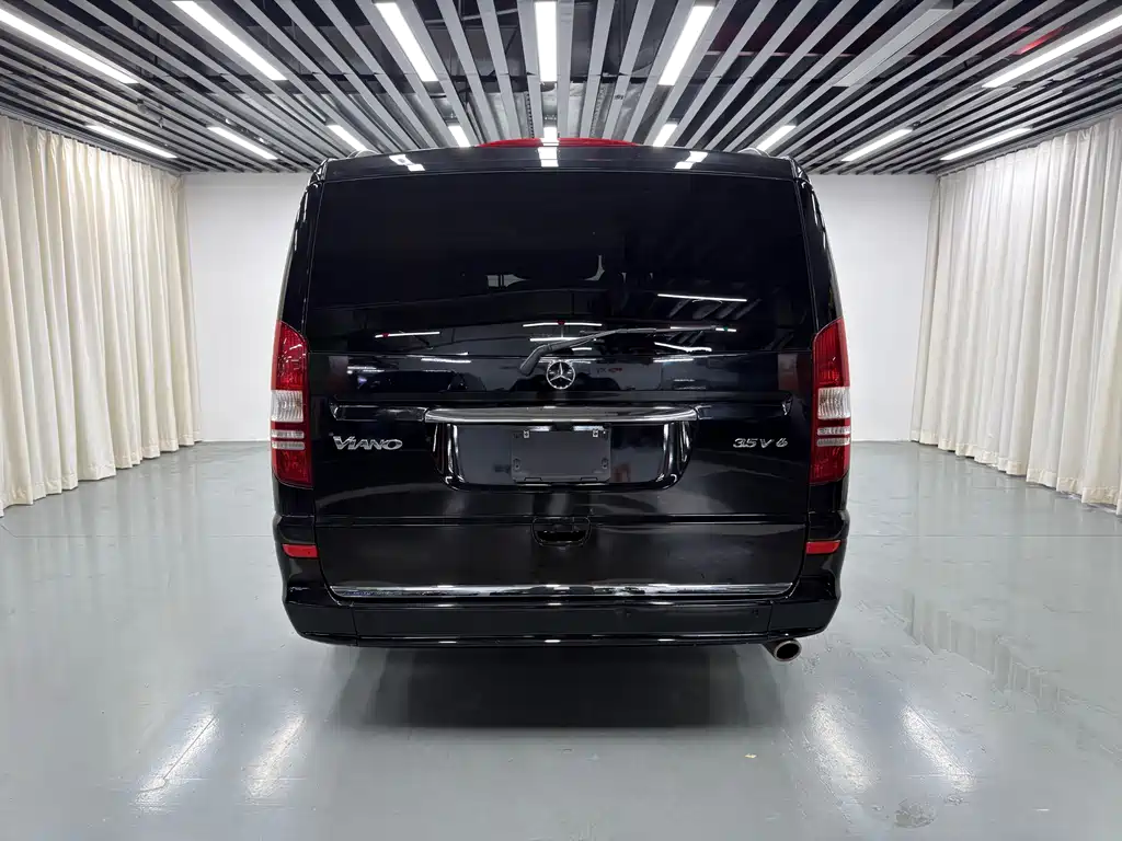 Mercedes-Benz Viano 2015 — фото 25