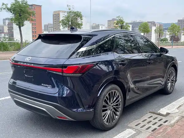 Lexus RX 2023