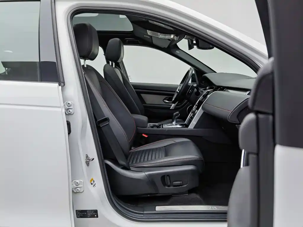 Land Rover Discovery Sport 2023 — фото 23
