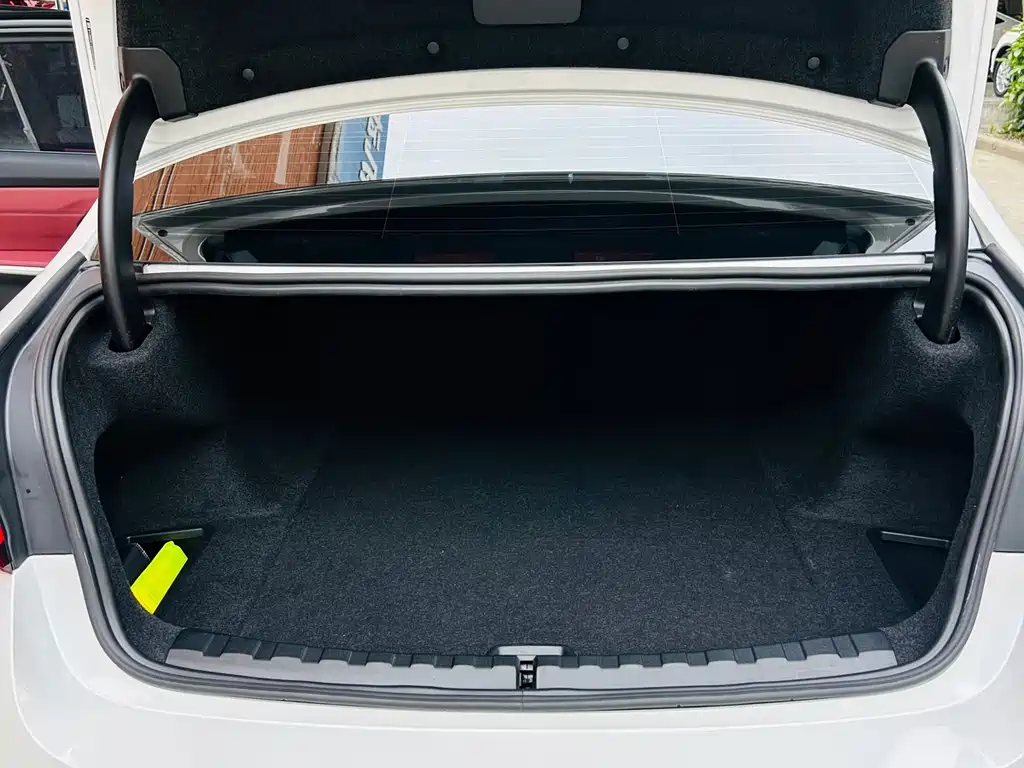 BMW i3 2024 — фото 19