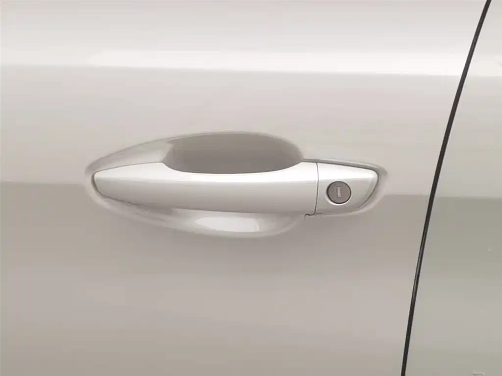 Peugeot 408 2016 — фото 18
