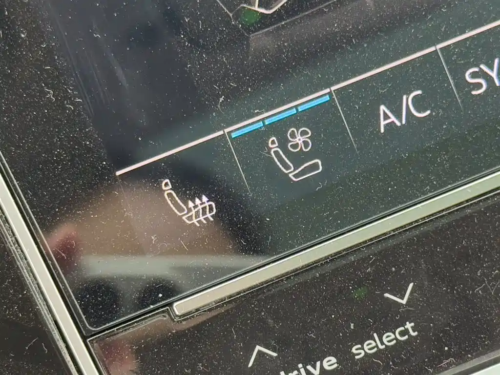 Audi Q7 2023 — фото 15