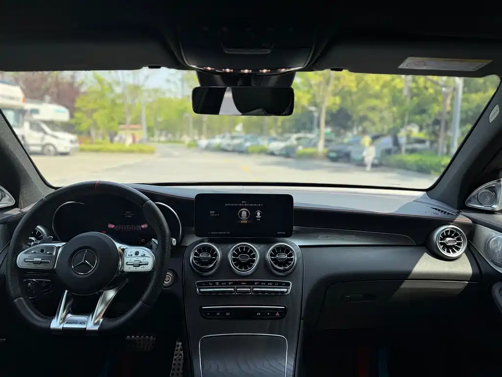 Mercedes-Benz GLC AMG 2023 — фото 7