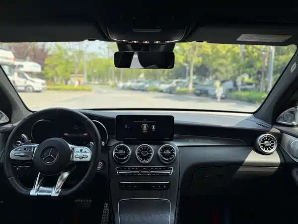 Mercedes-Benz GLC AMG 2022