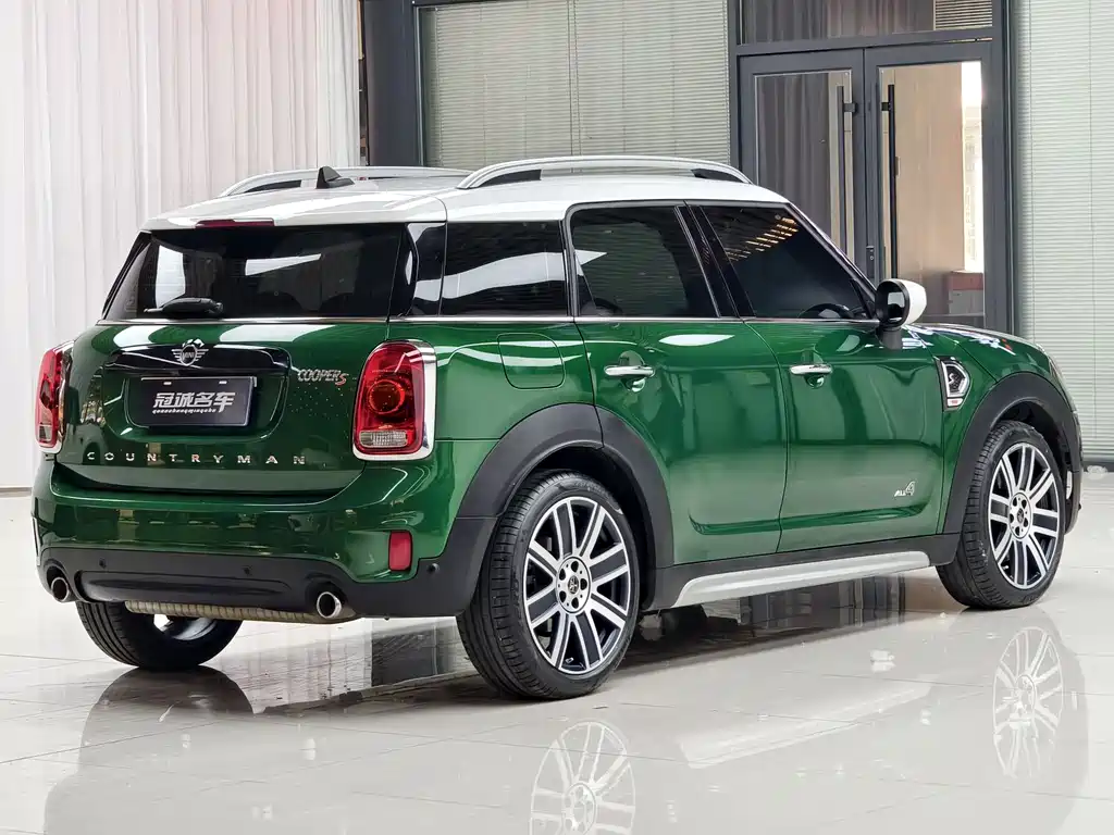 MINI Countryman 2020 — фото 12