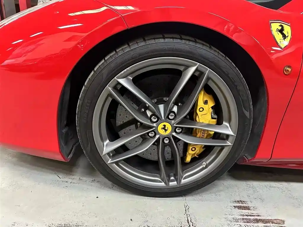 Ferrari 488 2018 — фото 7