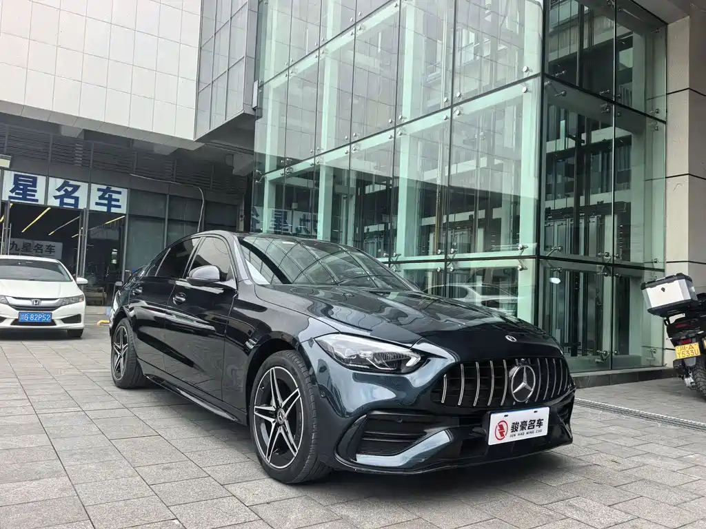 Mercedes-Benz C-Class 2023 — фото 3