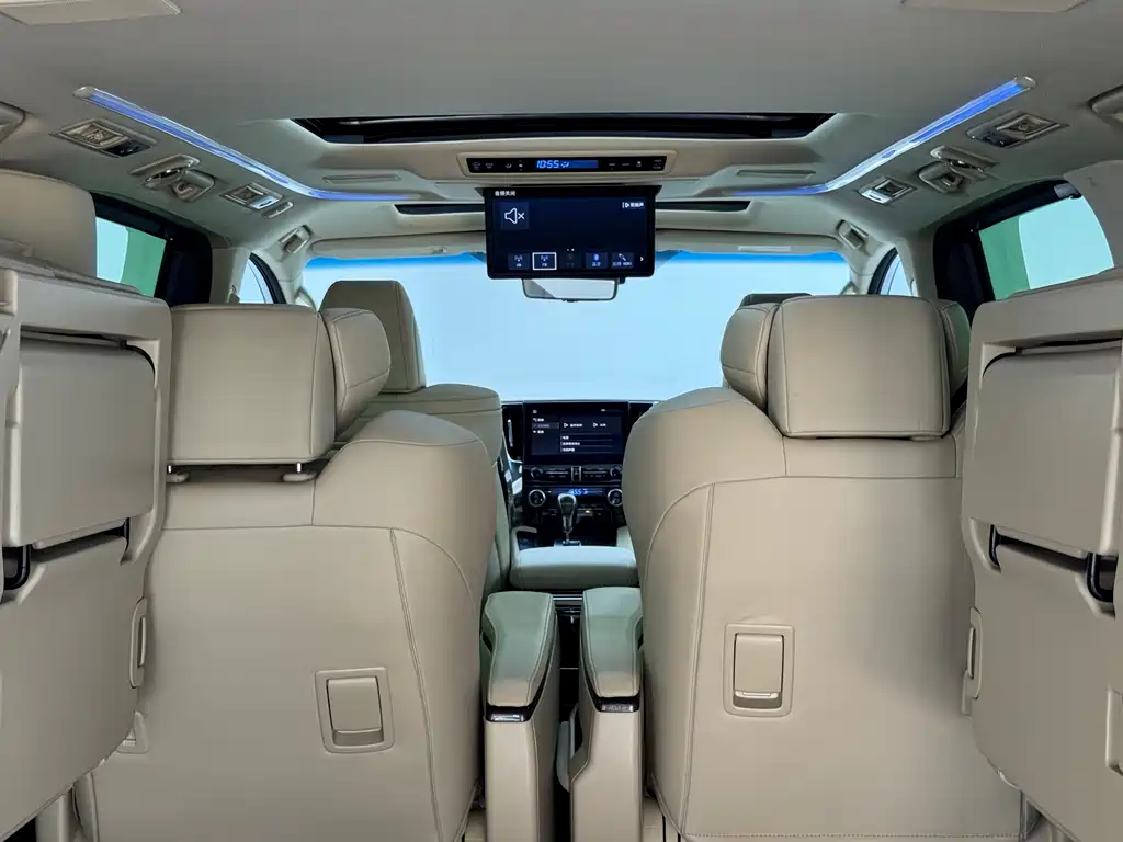 Toyota Alphard 2021 — фото 12