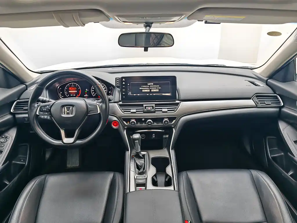 Honda Accord 2023 — фото 17