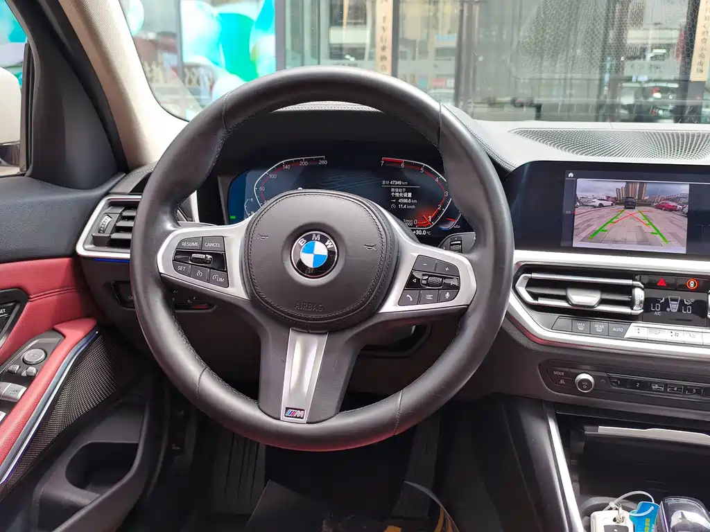 BMW 3 Series 2021 — фото 19