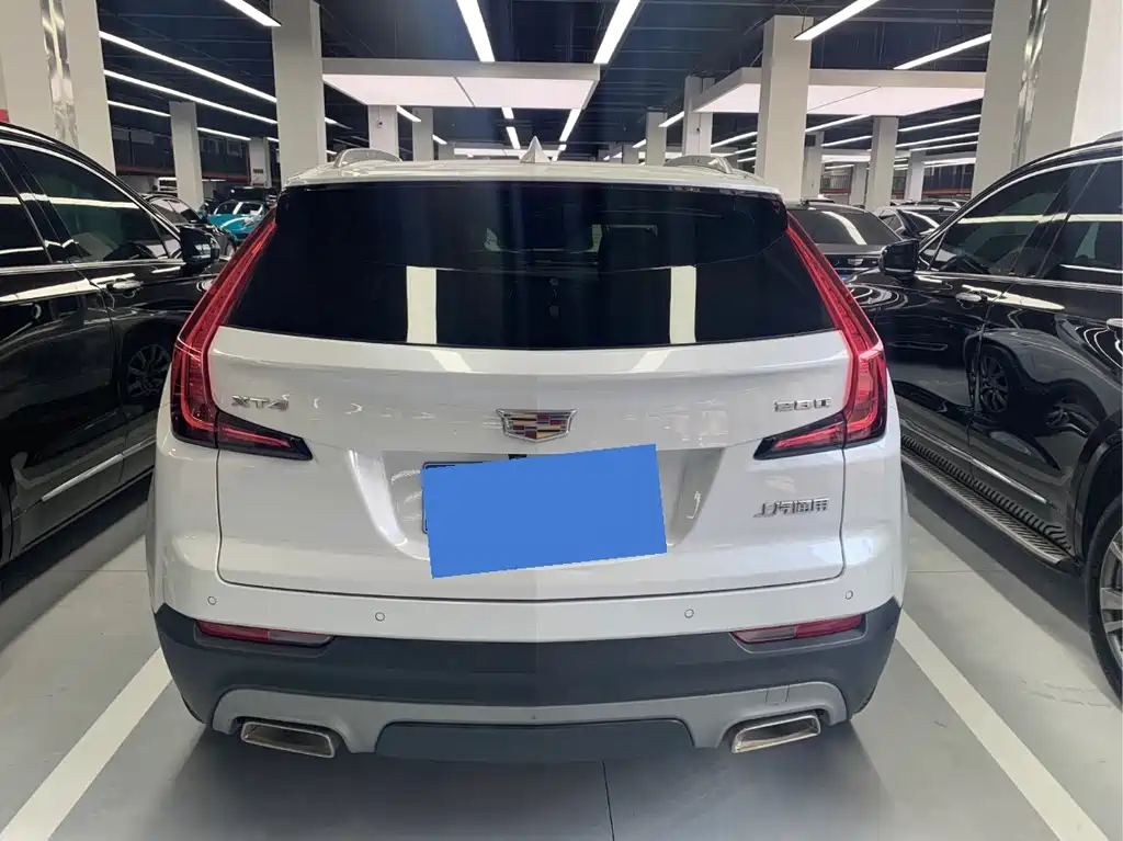 Cadillac XT4 2021 — фото 10