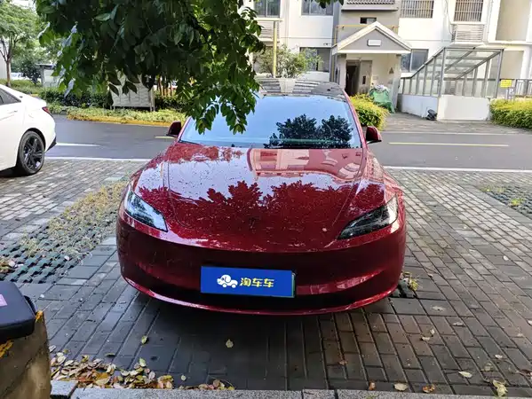Tesla Model 3 2026