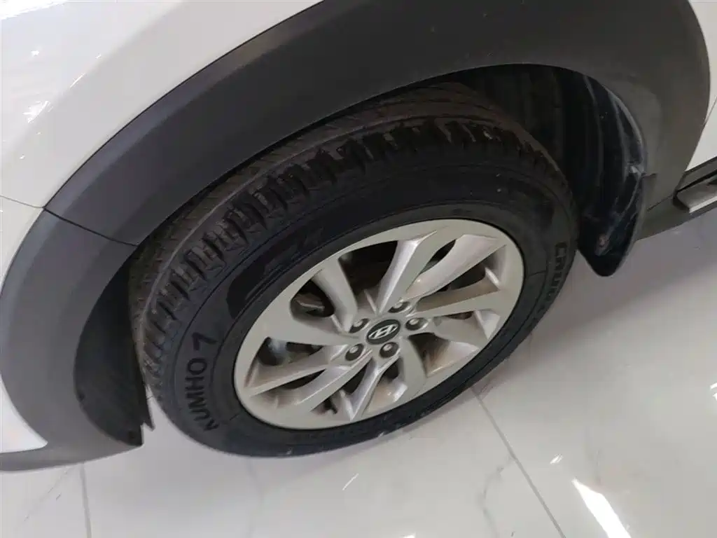 Hyundai Tucson 2016 — фото 23