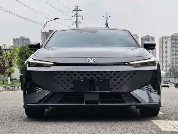 Changan UNI-V 2024