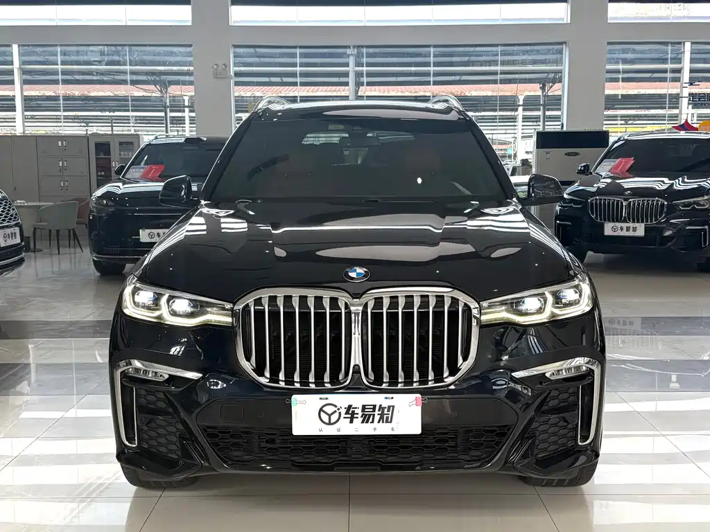 BMW X7 2021 — фото 2