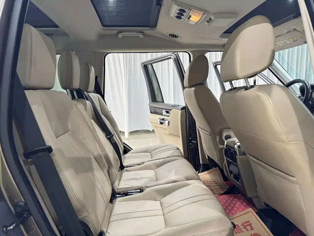 Land Rover Discovery 2013 — фото 10
