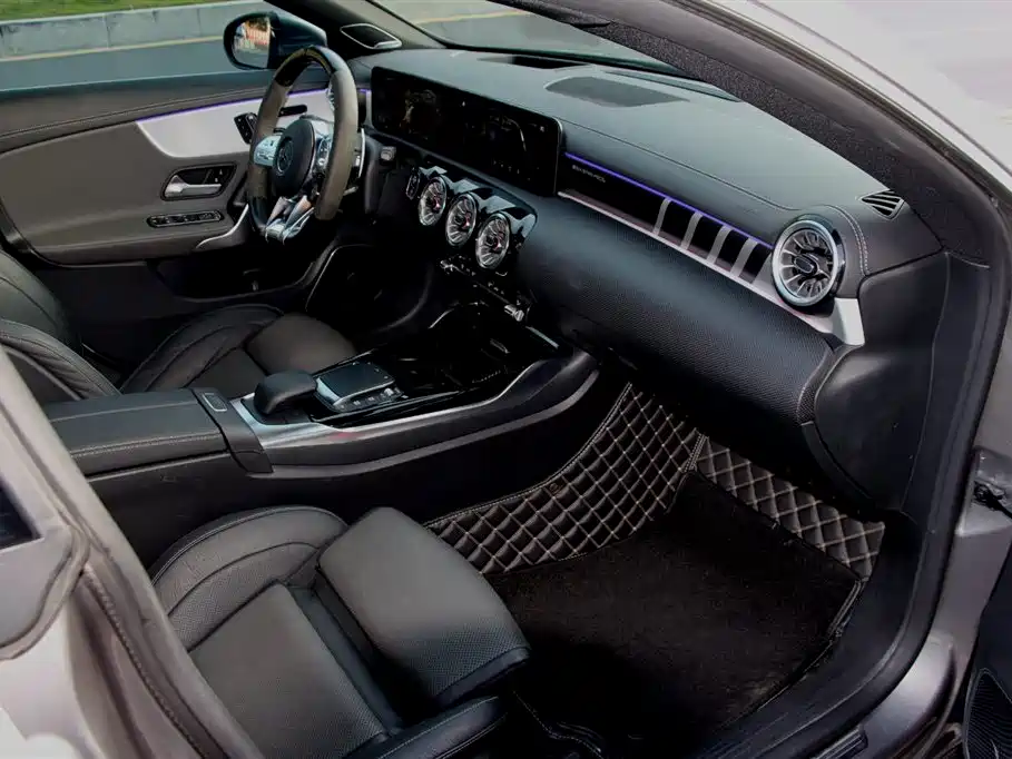 Mercedes-Benz CLA AMG 2023 — фото 12