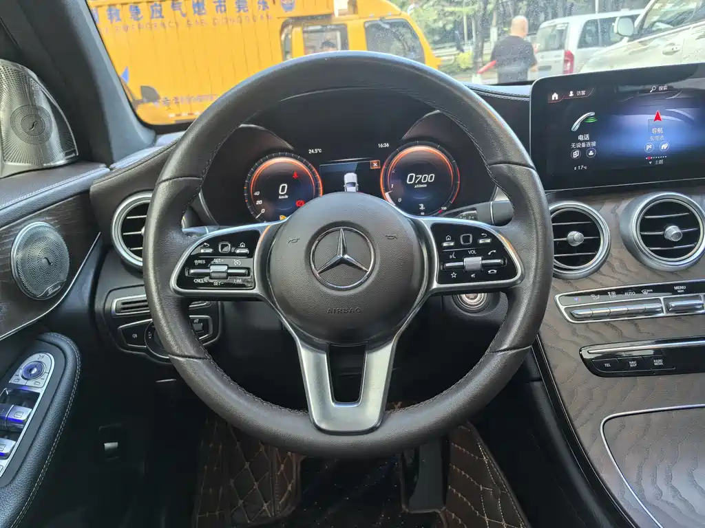 Mercedes-Benz GLC 2022 — фото 14