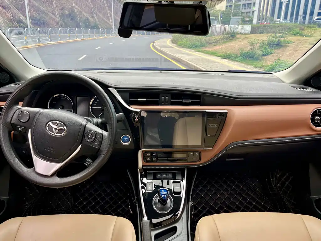 Toyota Corolla Hybrid 2020 — фото 7