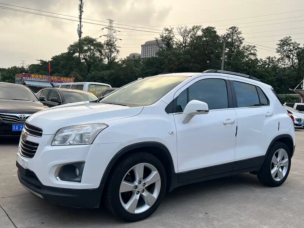 Chevrolet Trax 2016 — фото 1