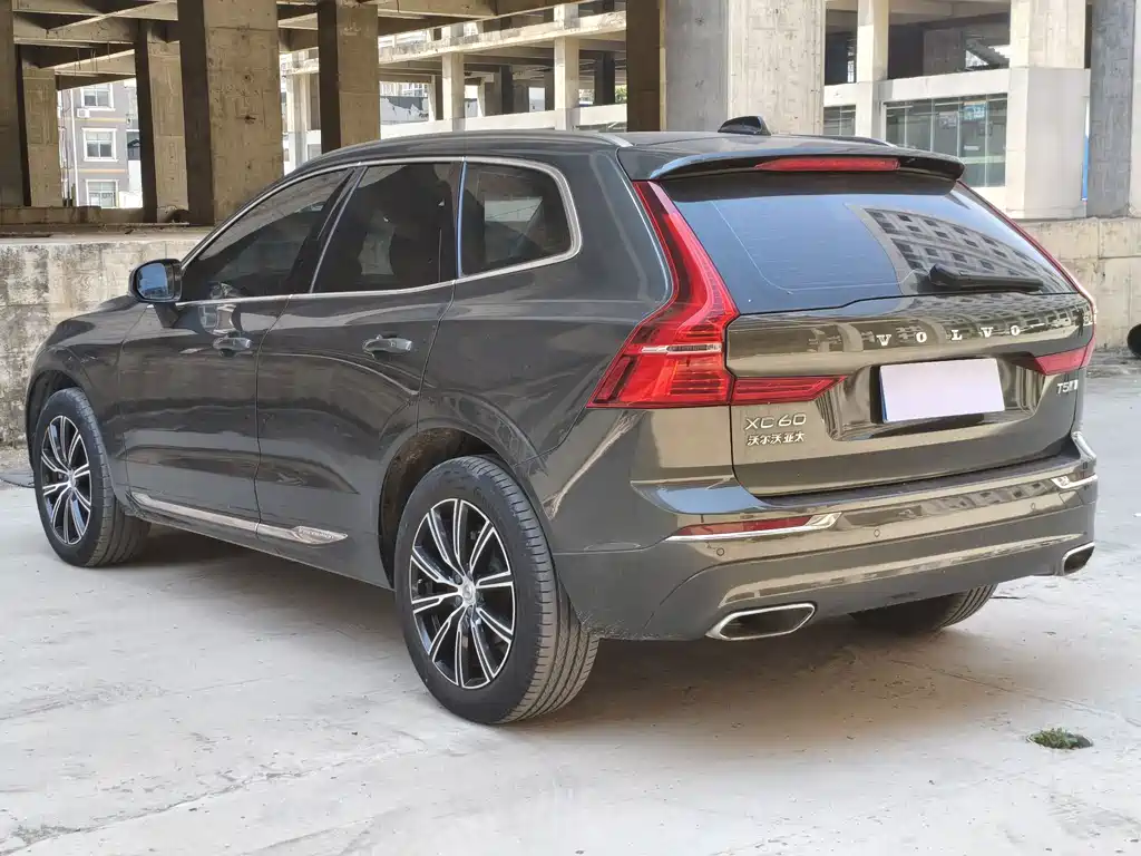 Volvo XC60 2020 — фото 9