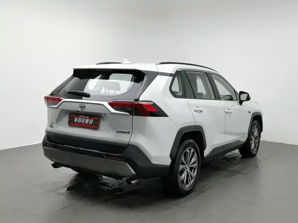 Toyota RAV4 2024