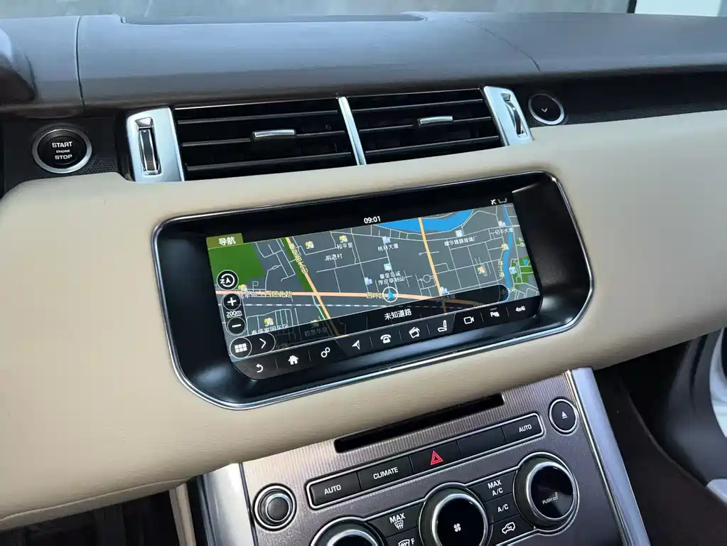 Land Rover Range Rover Sport 2017 — фото 15