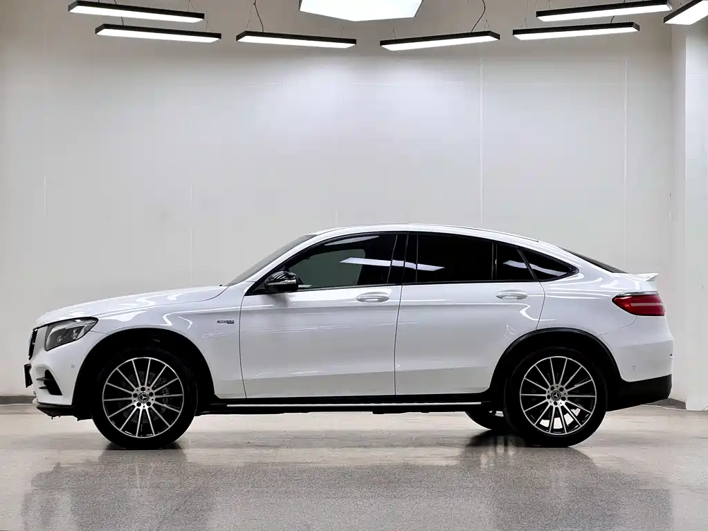 Mercedes-Benz GLC Coupe AMG 2019 — фото 4