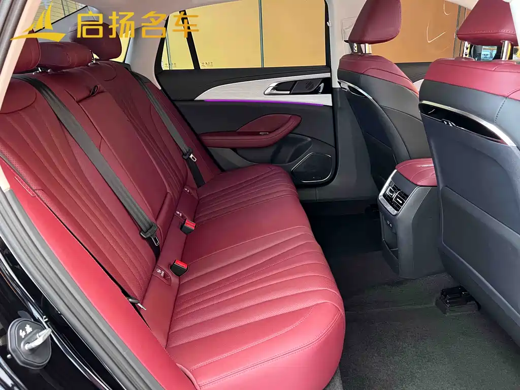 Hongqi H5 2025 — фото 15