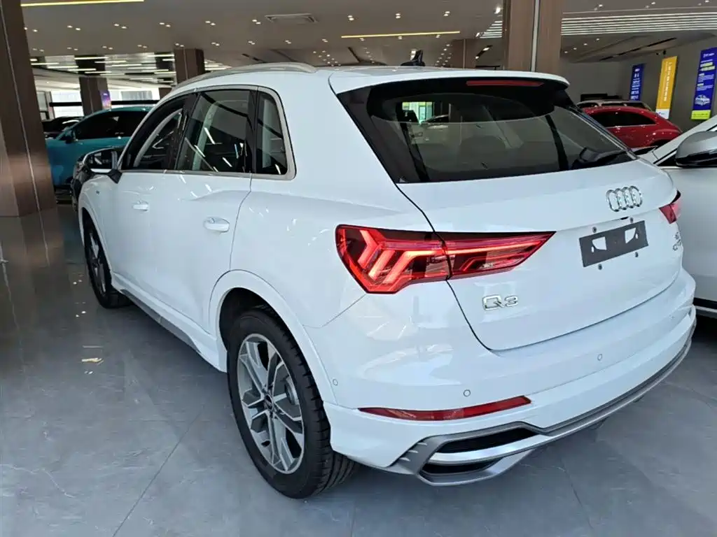 Audi Q3 2023 — фото 5