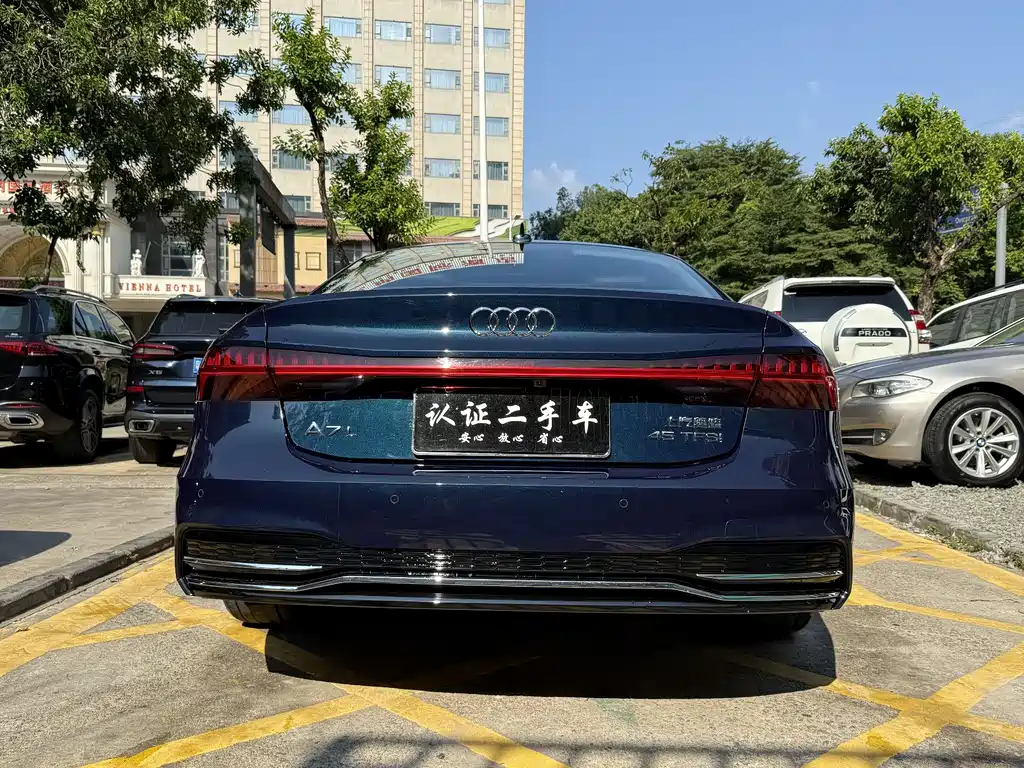 Audi A7L 2023 — фото 4