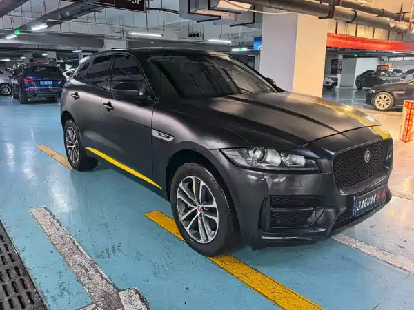 Jaguar F-PACE 2018