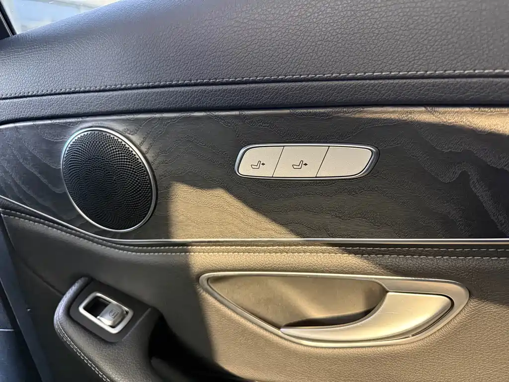 Mercedes-Benz C-Class 2018 — фото 17