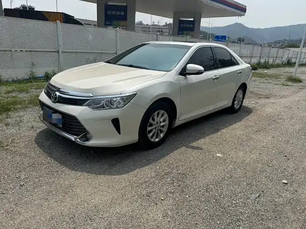 Toyota Camry 2015