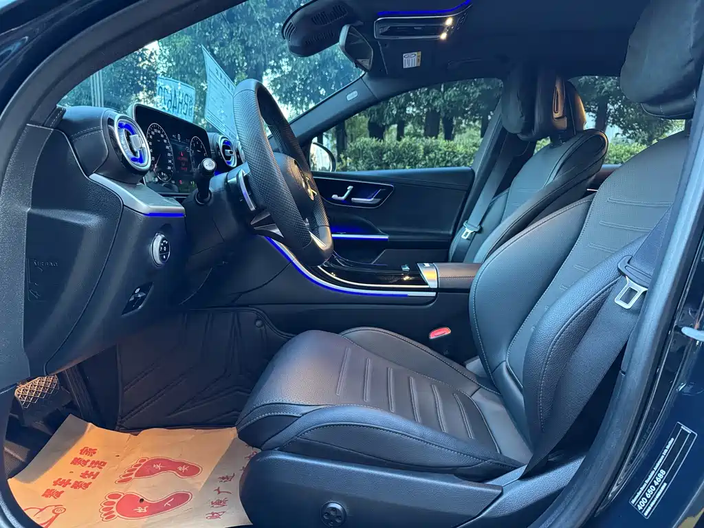 Mercedes-Benz C-Class 2023 — фото 5
