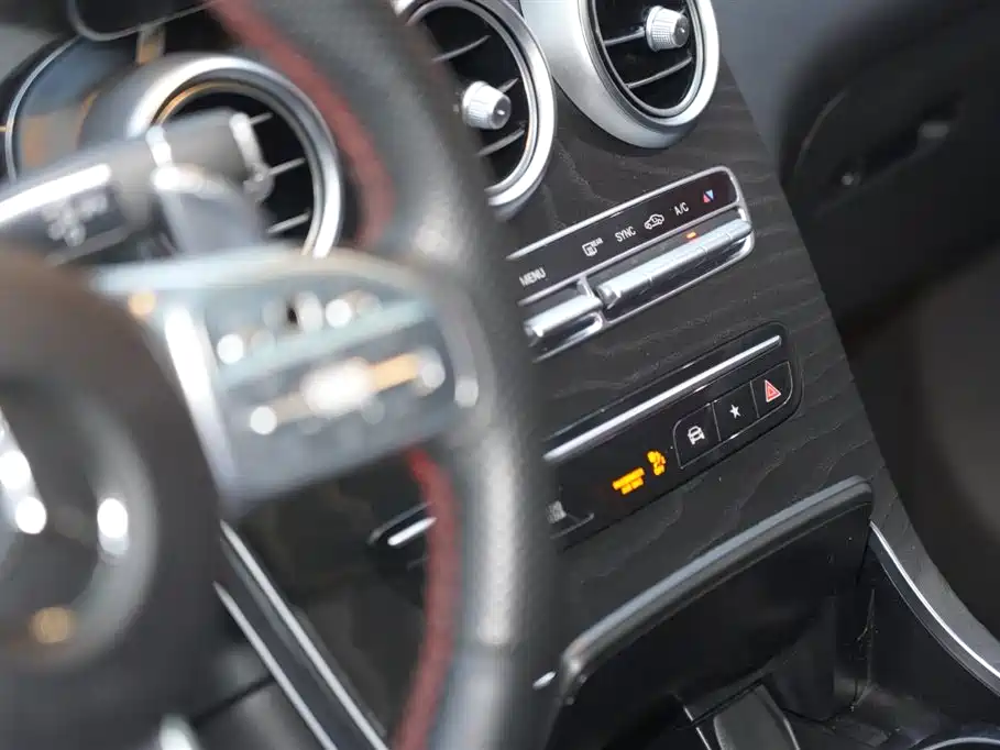 Mercedes-Benz GLC AMG 2022 — фото 13