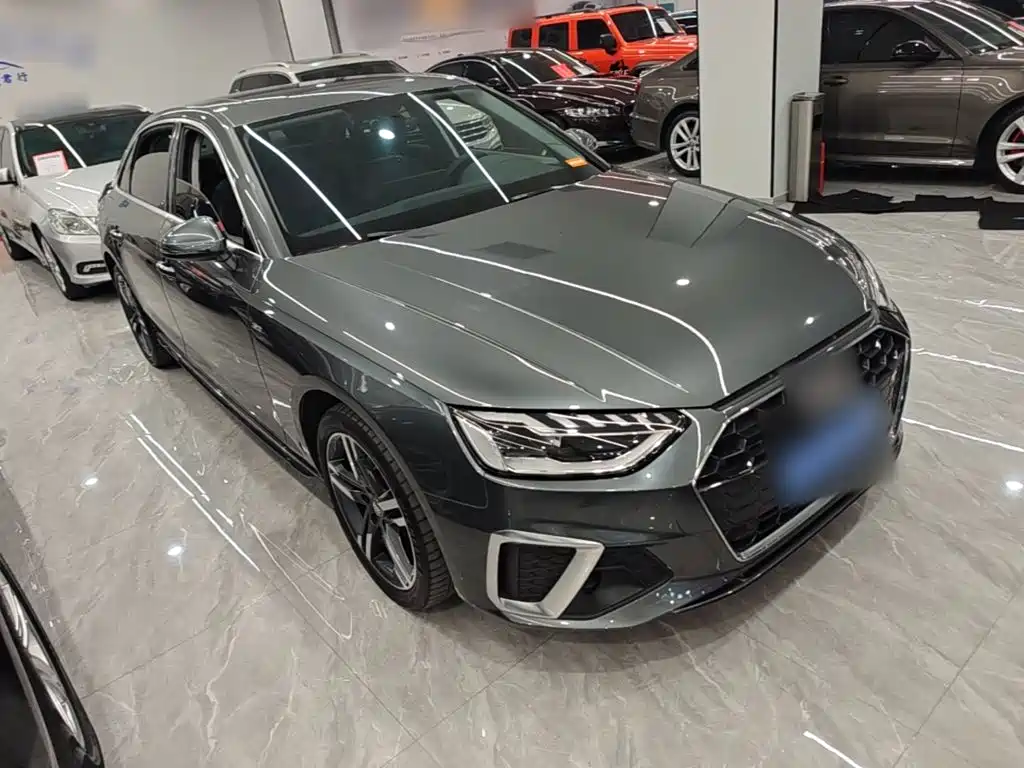 Audi A4L 2021